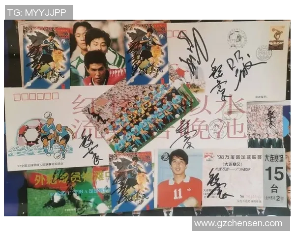 在足球场上追逐传奇签名与球星亲密接触的难忘时刻